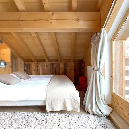 Chalet Route De Mottaret